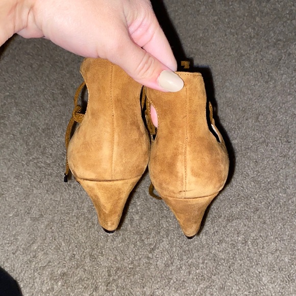 Marc Fisher Wedges - Picture 2 of 3